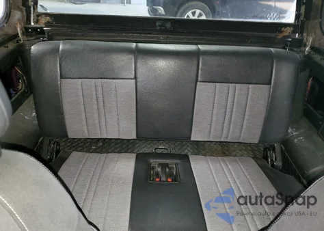 1992 Geo Tracker from USA, damaged, VIN 2CNBJ18U2N6907880